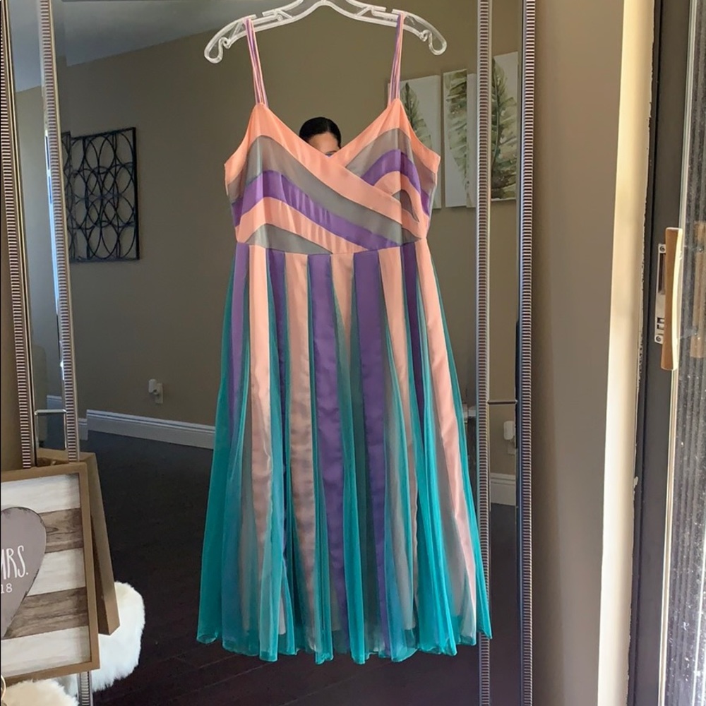 Multicolored dress